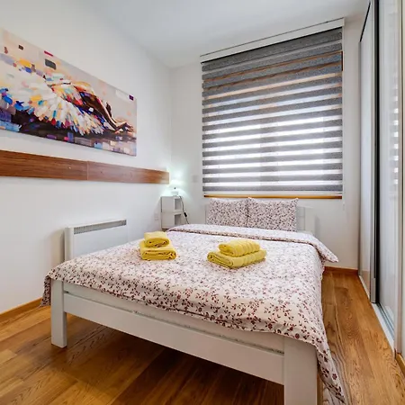 Elsa 1 アパート *